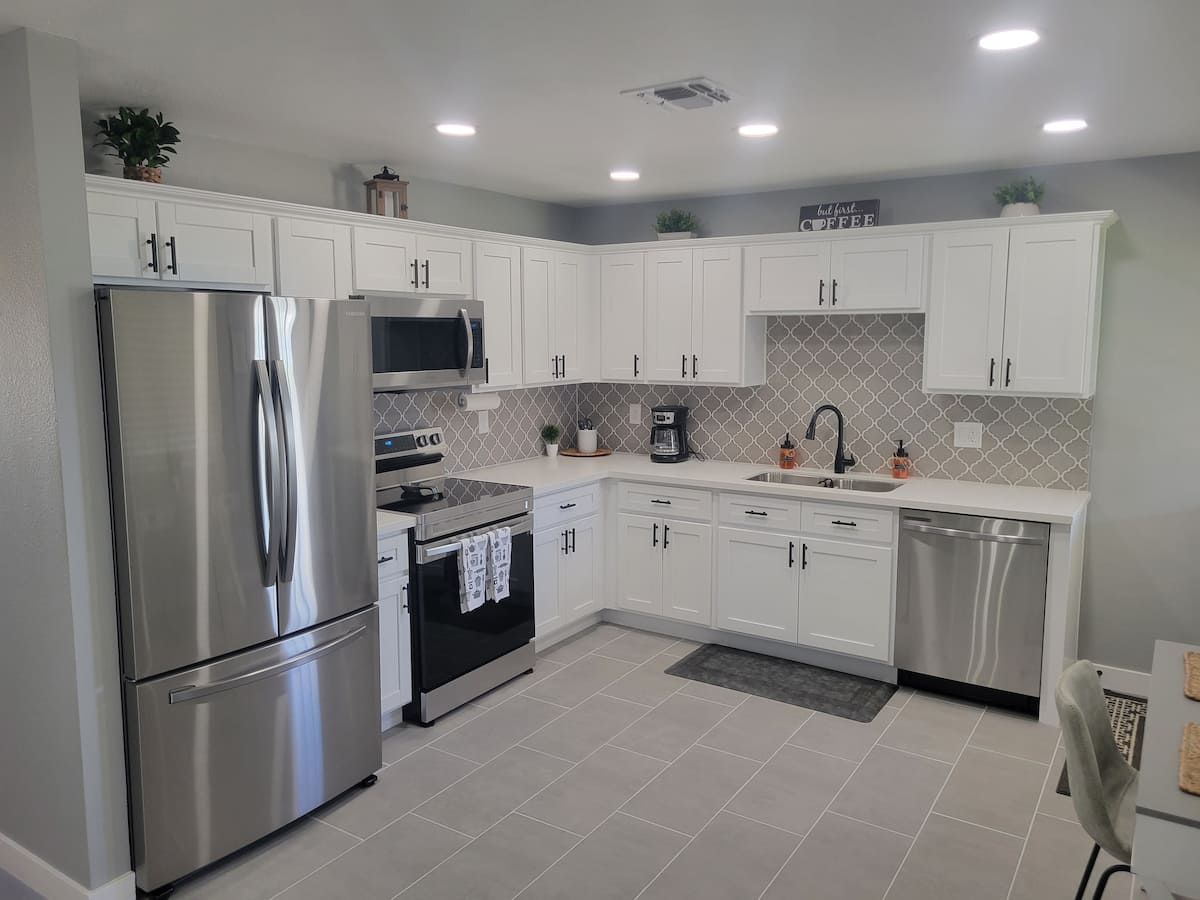 Fully equipped kitchen